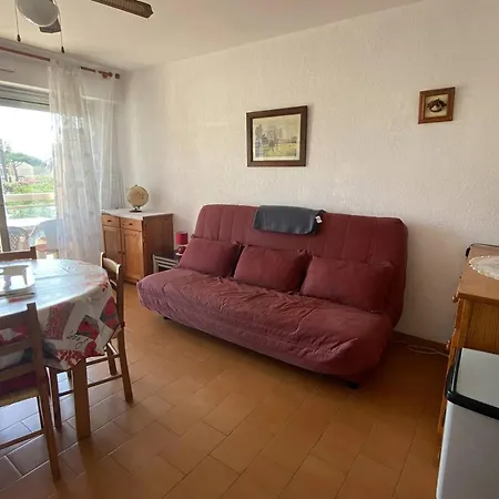 Apartment Deux-pieces 2* Avec Balcon Et Parking - Port - Fr-1-696-107