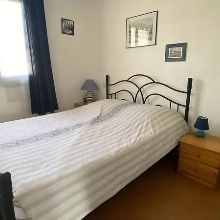 Апартаменты Deux-pieces 2* Avec Balcon Et Parking - Port - Fr-1-696-107 *